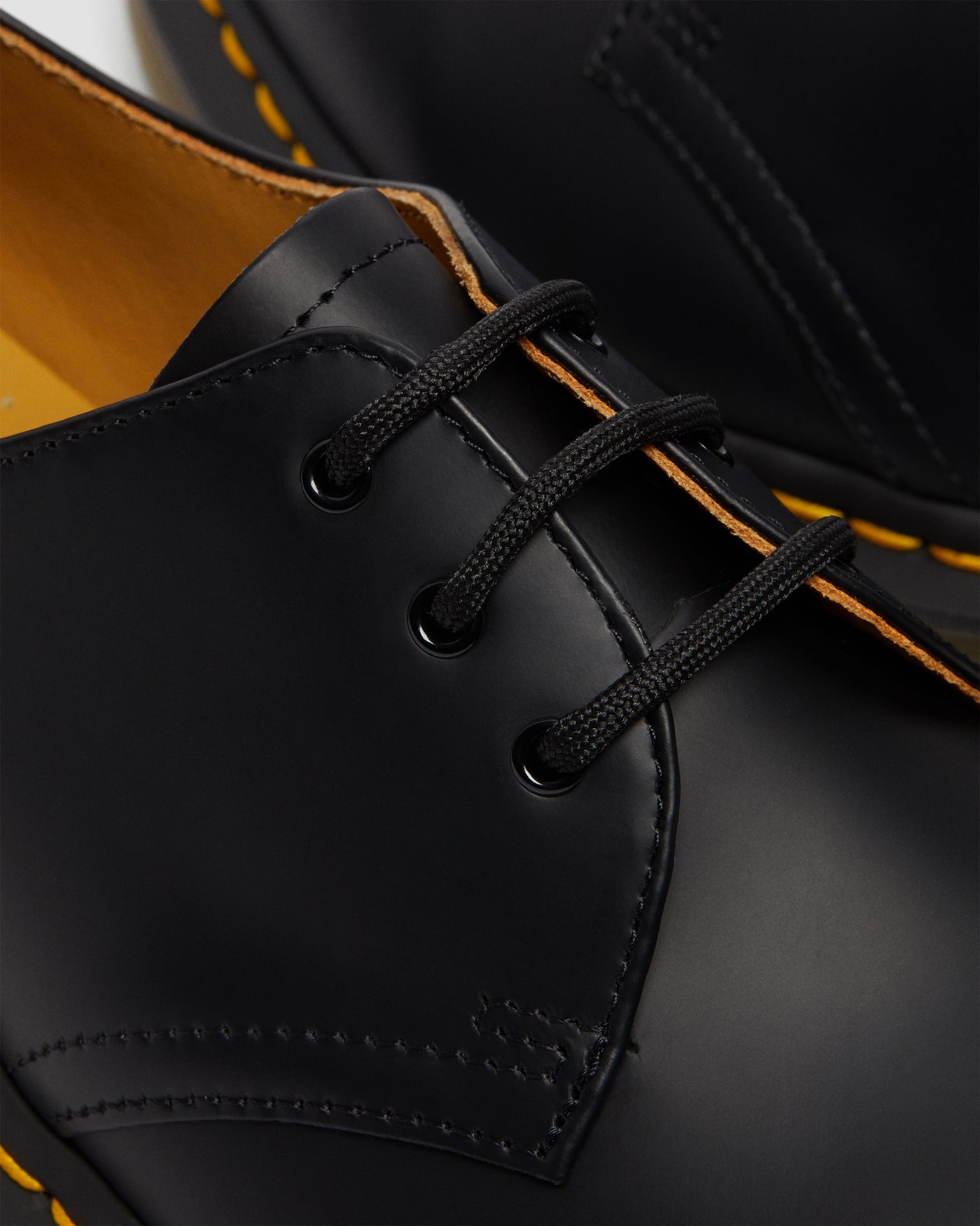 Dthtr. Marthttens 1461 Smooth Leather Oxford Shoes