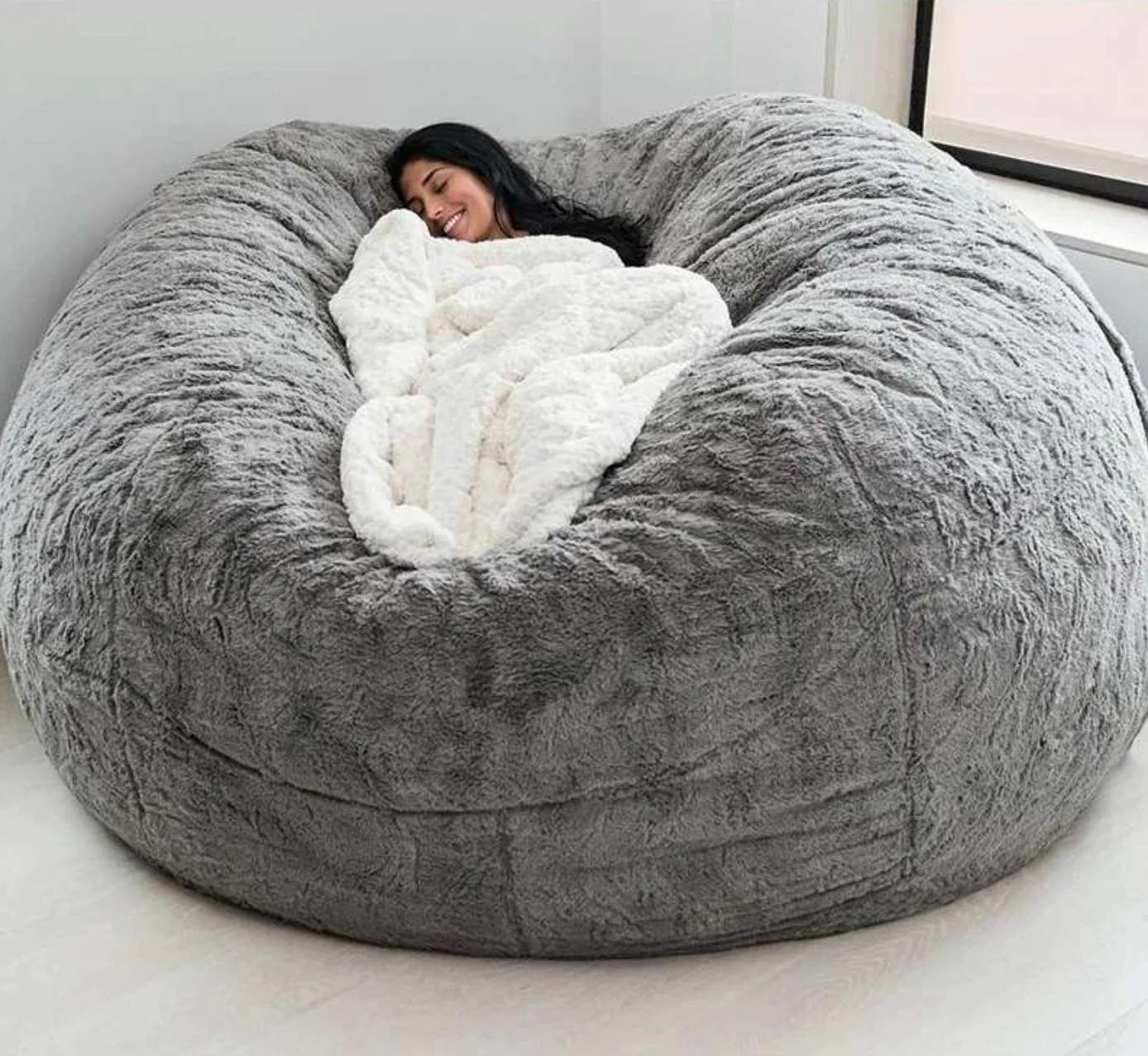 GIANT 7FT FUR BEAN BAG ( BEANS ARE INCLUDED)