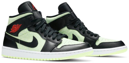 Wmns Mid SE 'Black Barely Volt' CV5276-003