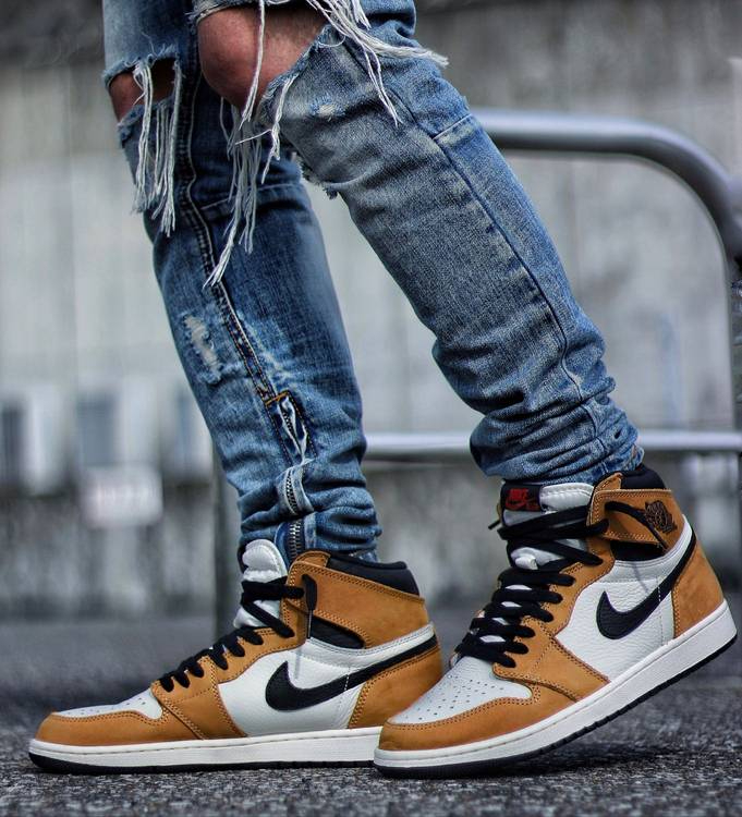 Retro High OG 555088-700