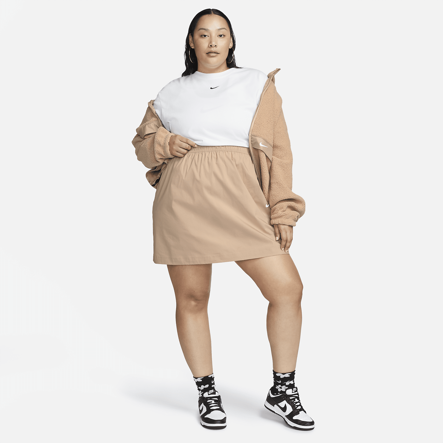 Sportswear Essential - Women's High-Waisted Woven Miniskirt (Plus Size)
