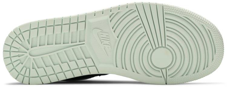 Wmns Low SE 'Barely Green' CZ0776-300