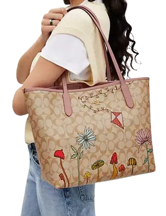 Coathtch Tote Bag