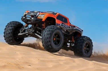 X-MAXX 4x4 new 8S version RTR complete set with 2x 4S / 5000 mAh batteries