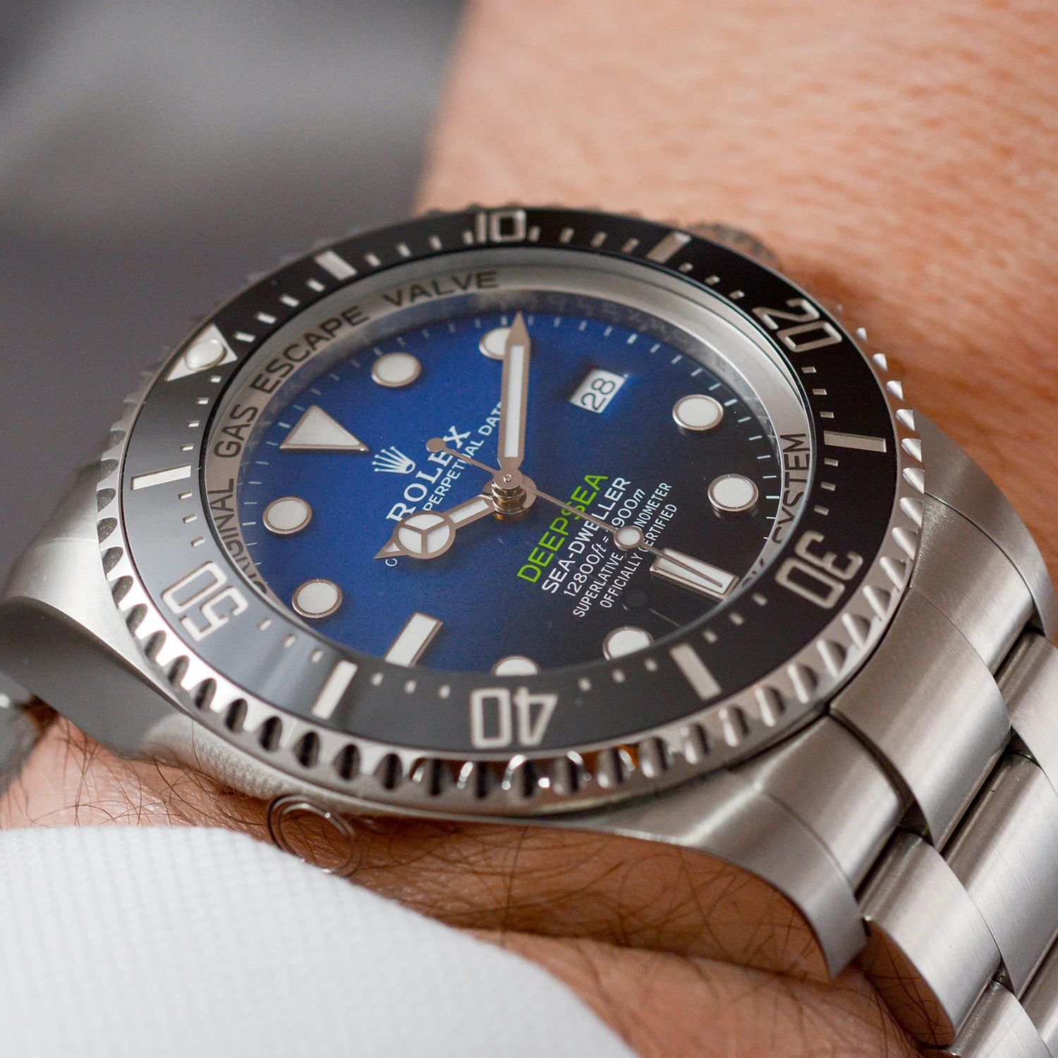Rolthtex Sea-Dweller Deepsea 126660 D-Blue "James Cameron" Blue Dial 44mm New