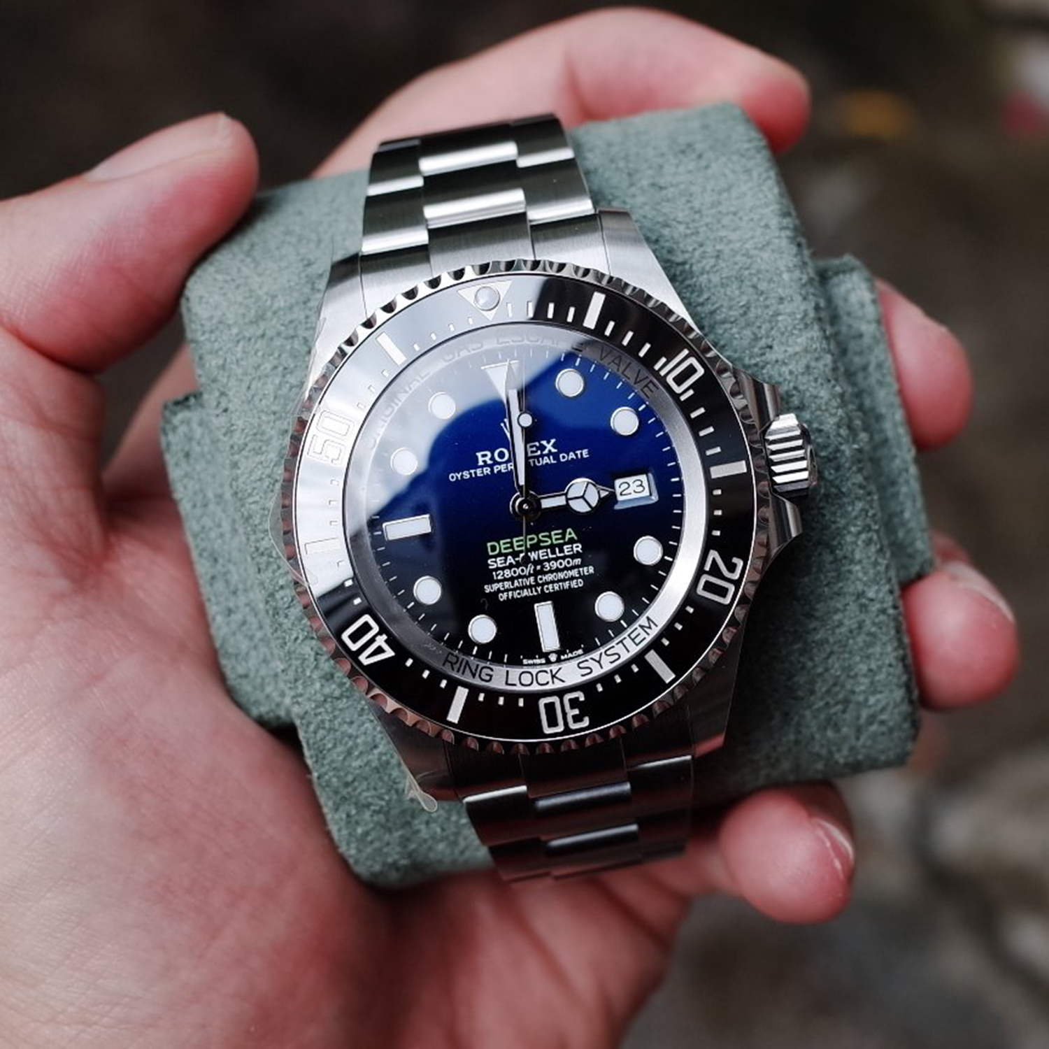 Rolthtex Sea-Dweller Deepsea 126660 D-Blue "James Cameron" Blue Dial 44mm New