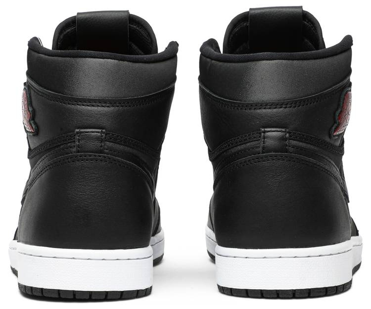 Retro High OG 'Black Gym Red' 555088-060