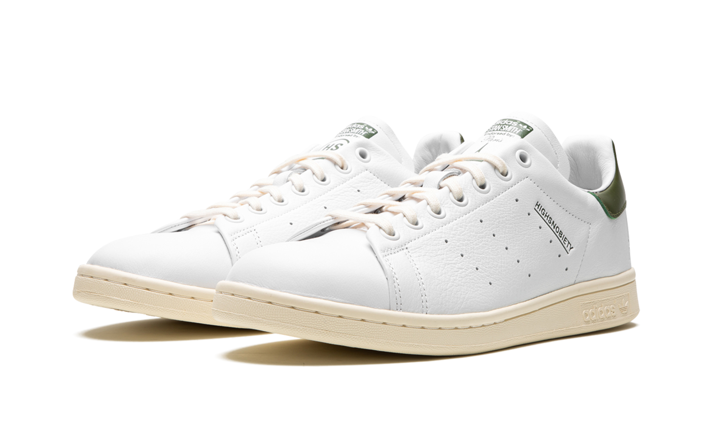 Adithtdas Stathtn Smthtith "Highsnobiety - Not In Paris" IE2530