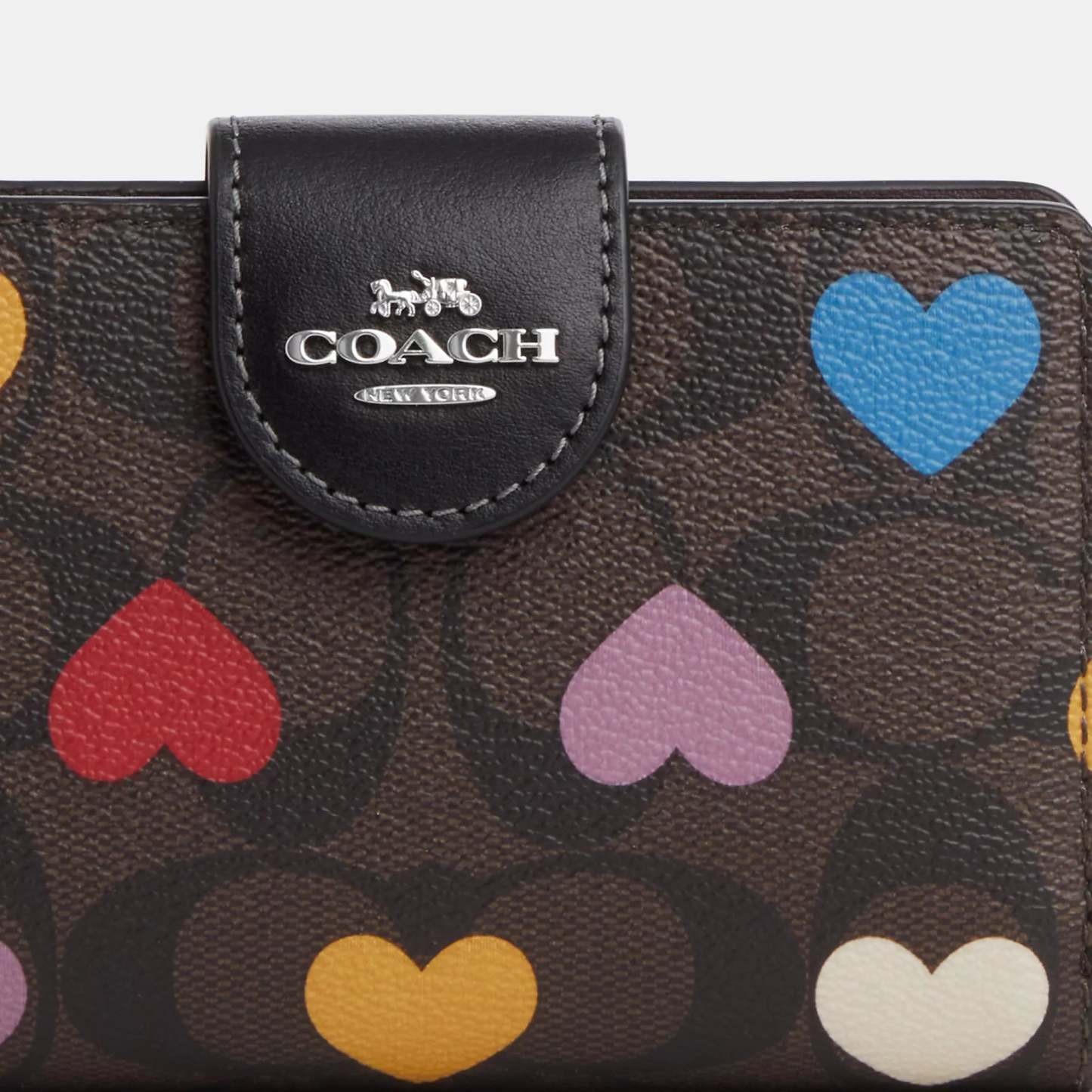 Coathtch  Medium Corner Zip Wallet In Signature Canvas With Heart Print