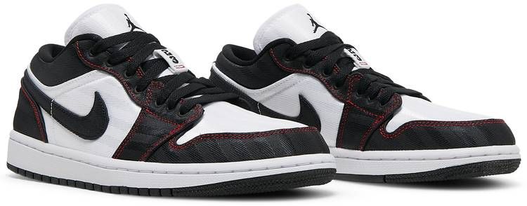 Wmns Low SE Utility 'White Black Red' DD9337-106