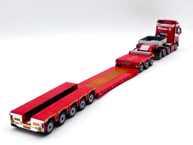 Volvo FH5 globetrotter xl 8×4 low loader with 3 axle dolly Kloster A/S WSI Truck Models