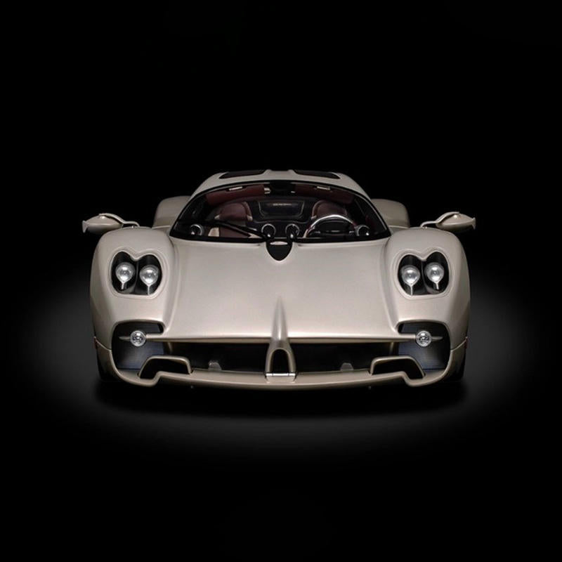Pocher 1:8 Pagani Utopia Assembly Car