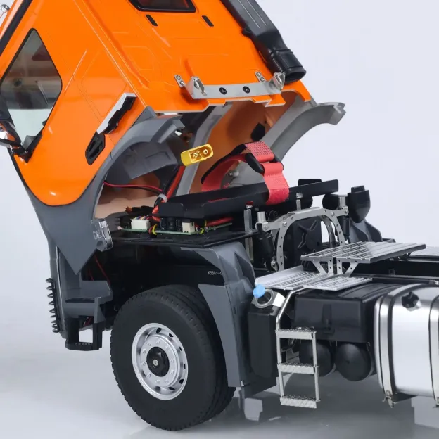 1/14 Scale 4X4 RC Tractor Truck