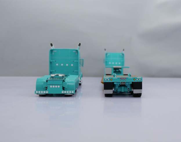 #60-1891 Shimon Trucking Peterbilt 389 w/ Lowboy Trailer