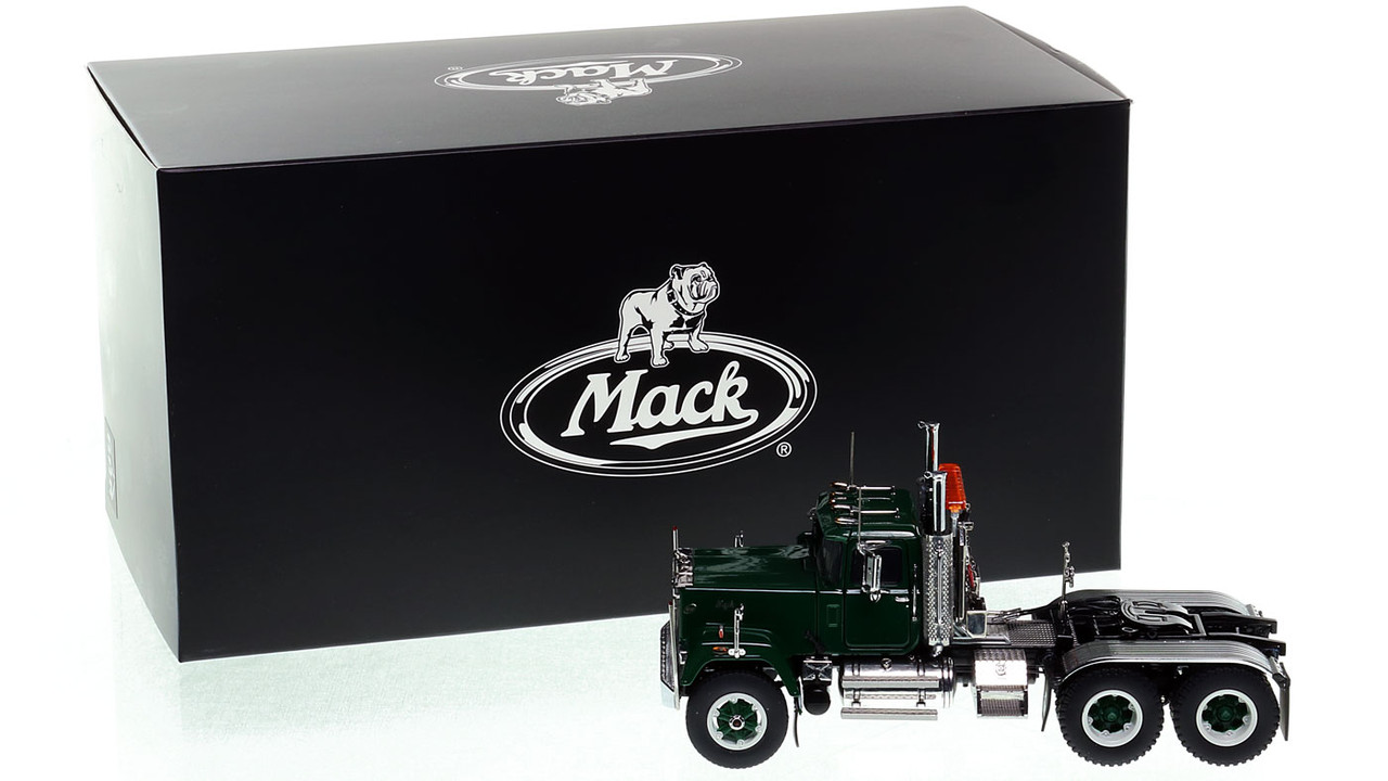 Mack Superliner Heavy Spec Tandem Axle Tractor - Green 6005 over Black