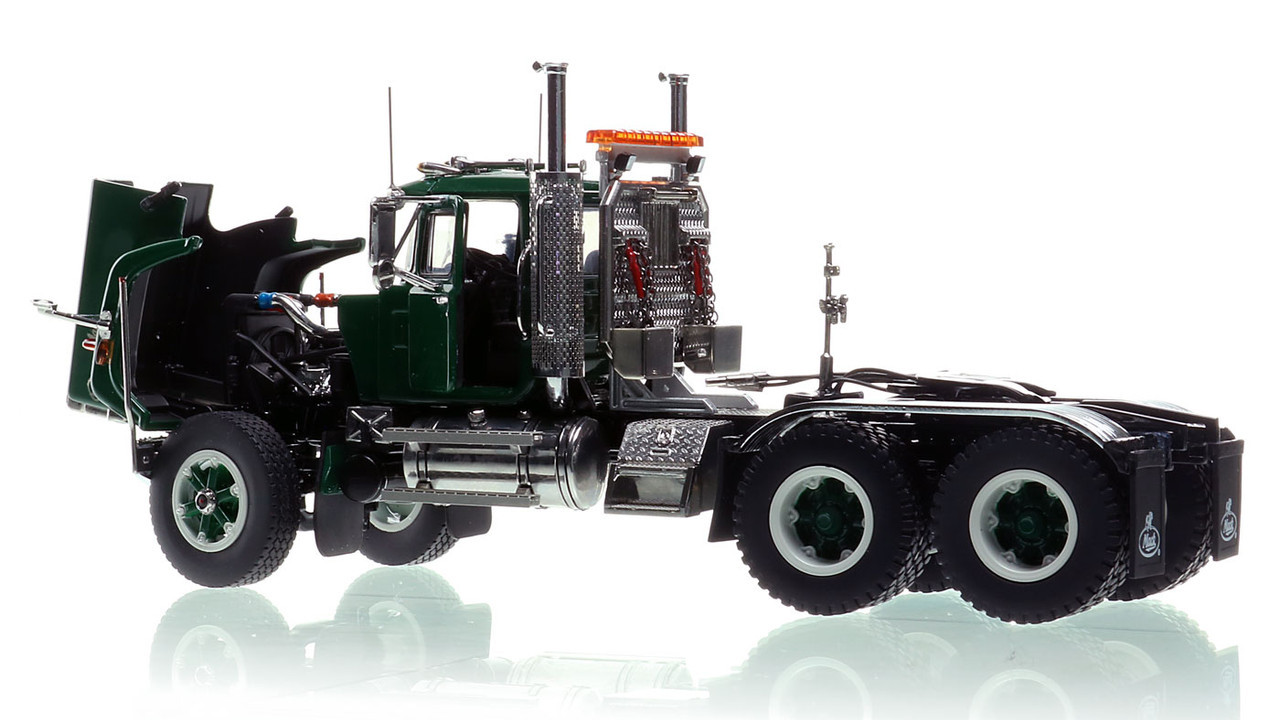 Mack Superliner Heavy Spec Tandem Axle Tractor - Green 6005 over Black