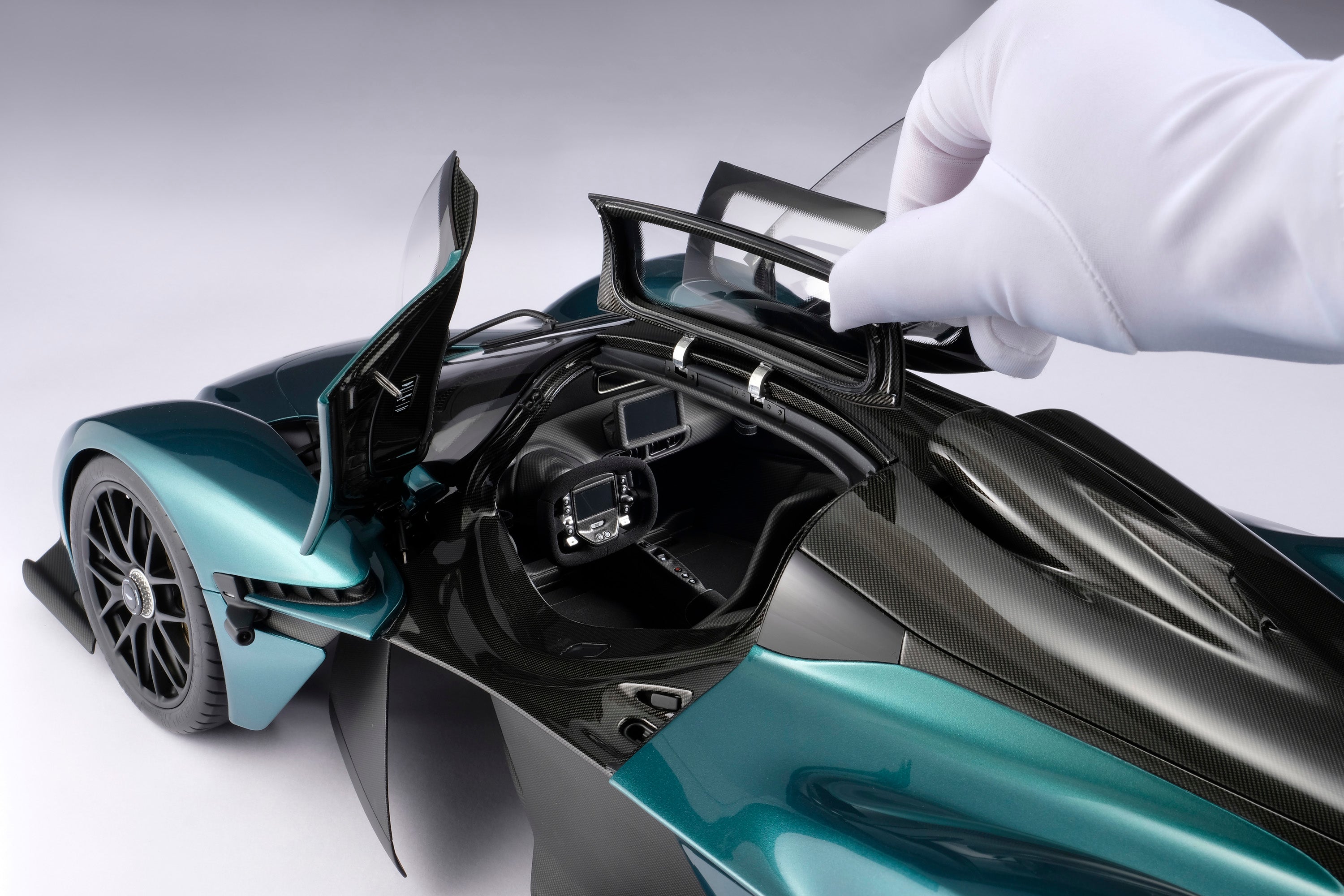 Aston Martin Valkyrie Spider (2023)