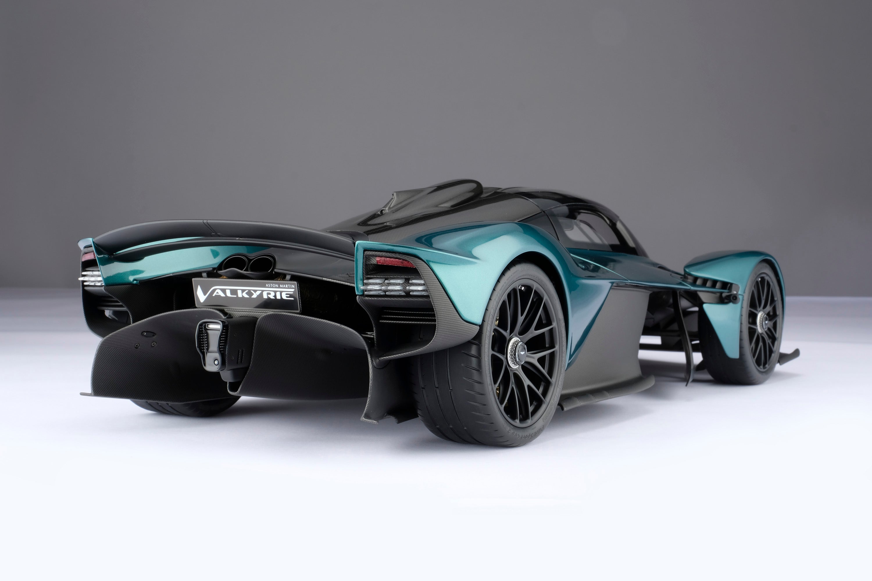 Aston Martin Valkyrie Spider (2023)