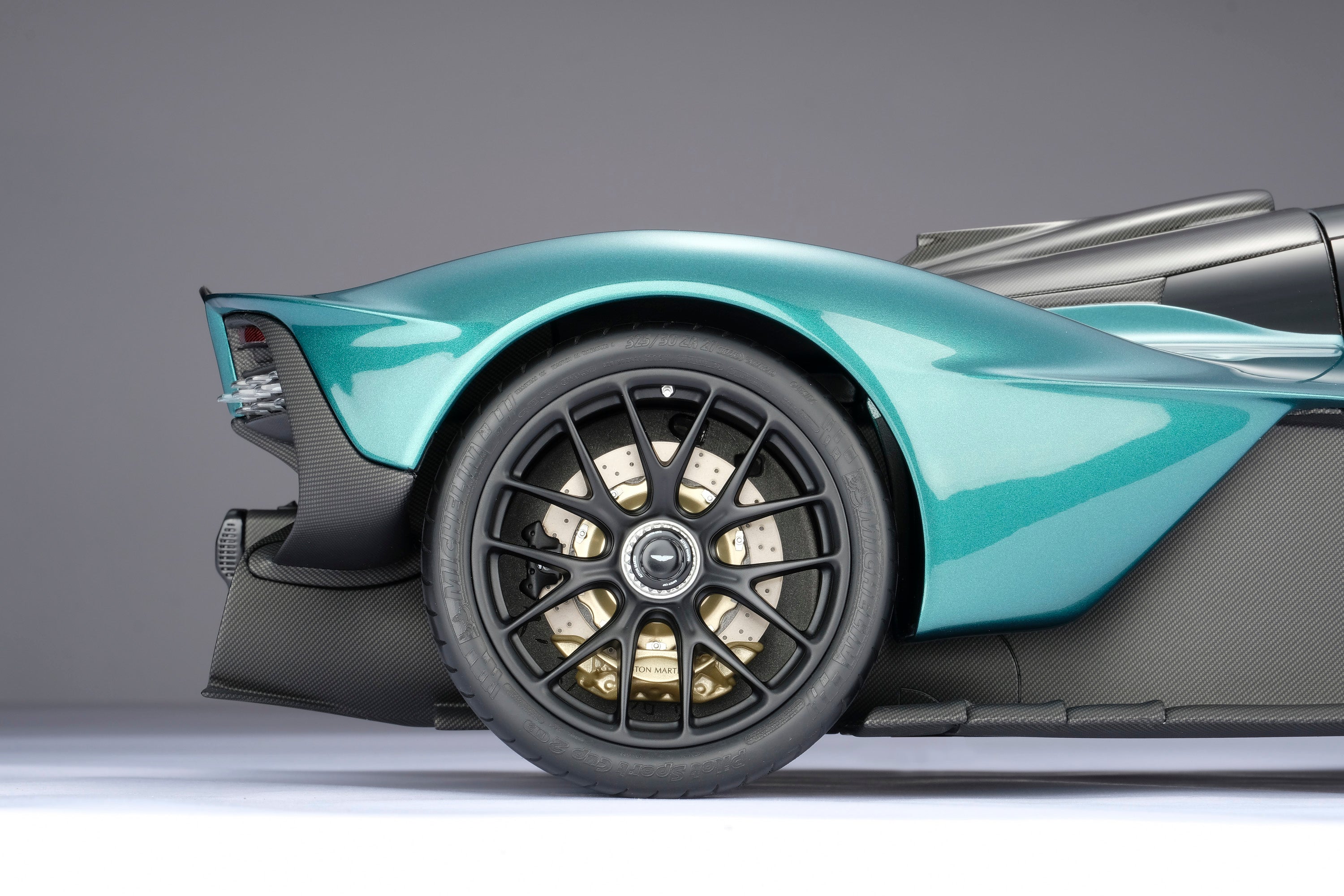 Aston Martin Valkyrie Spider (2023)