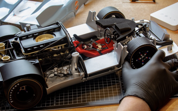 1:8 Scale Ultimate Porsche 917K Gulf Collection