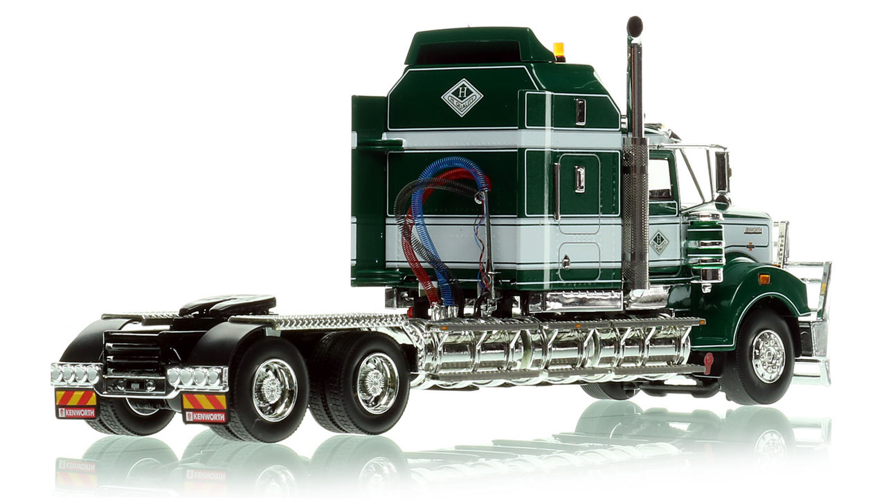 Kenworth T900 Tandem Axle Tractor
