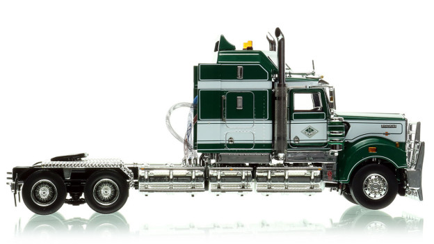 Kenworth T900 Tandem Axle Tractor