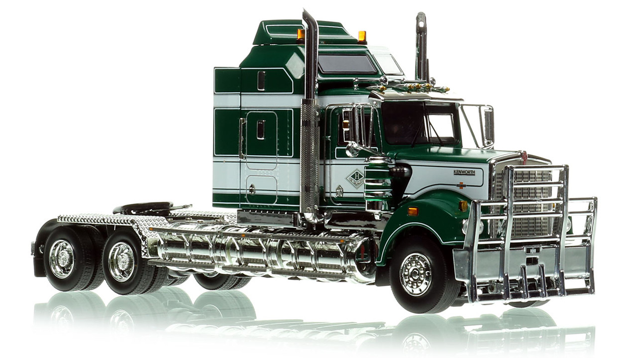 Kenworth T900 Tandem Axle Tractor