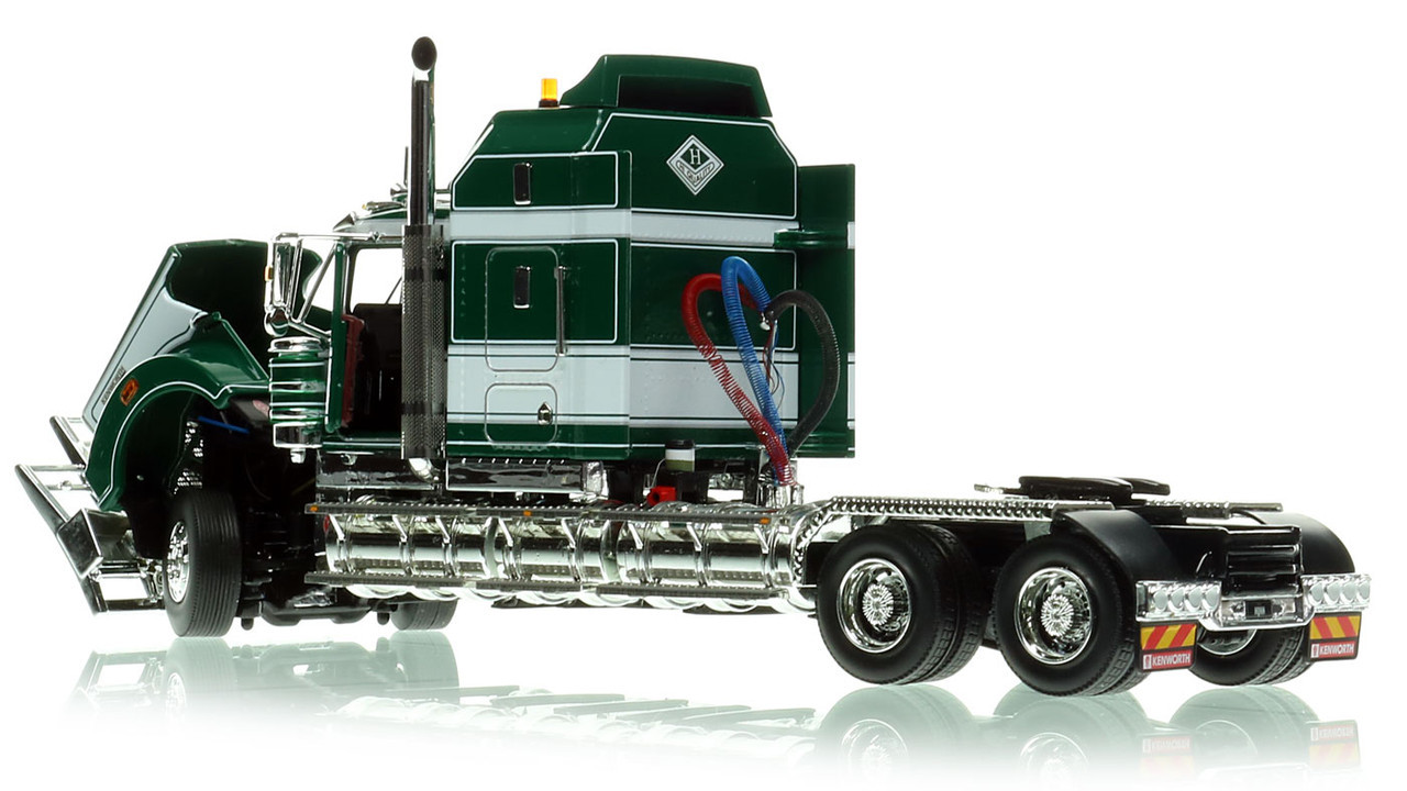 Kenworth T900 Tandem Axle Tractor