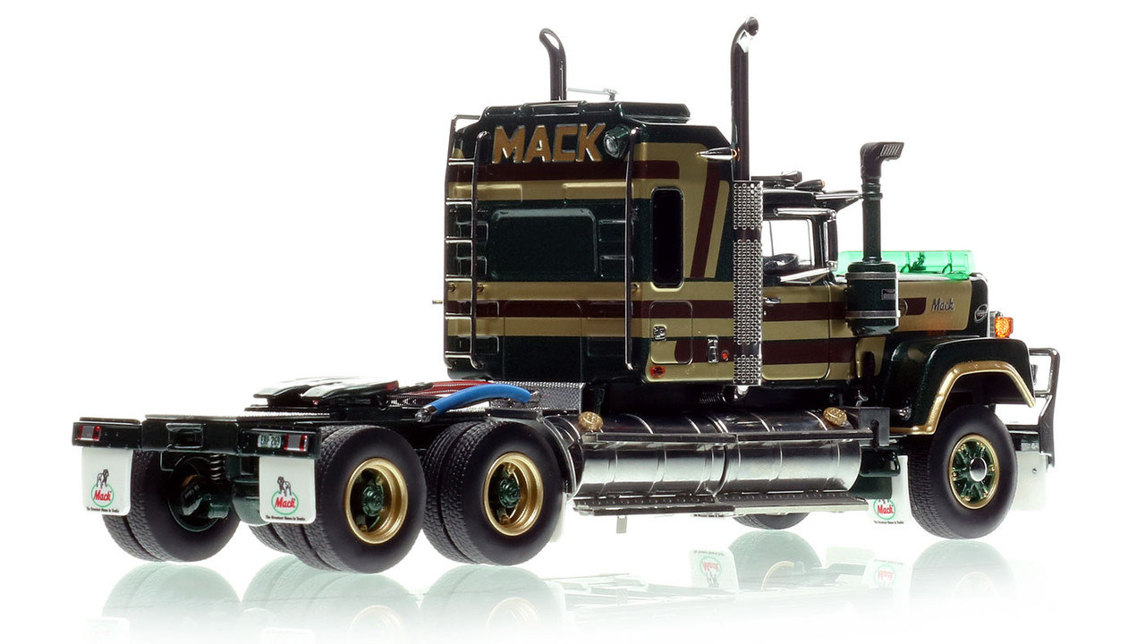 Mack Bicentennial Superliner II Tandem-Axle Sleeper - William Hovell AU