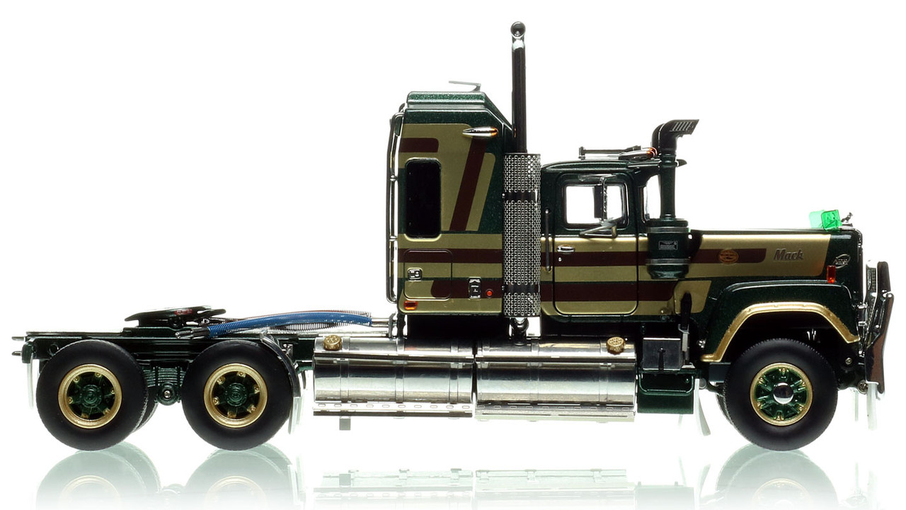 Mack Bicentennial Superliner II Tandem-Axle Sleeper - William Hovell AU