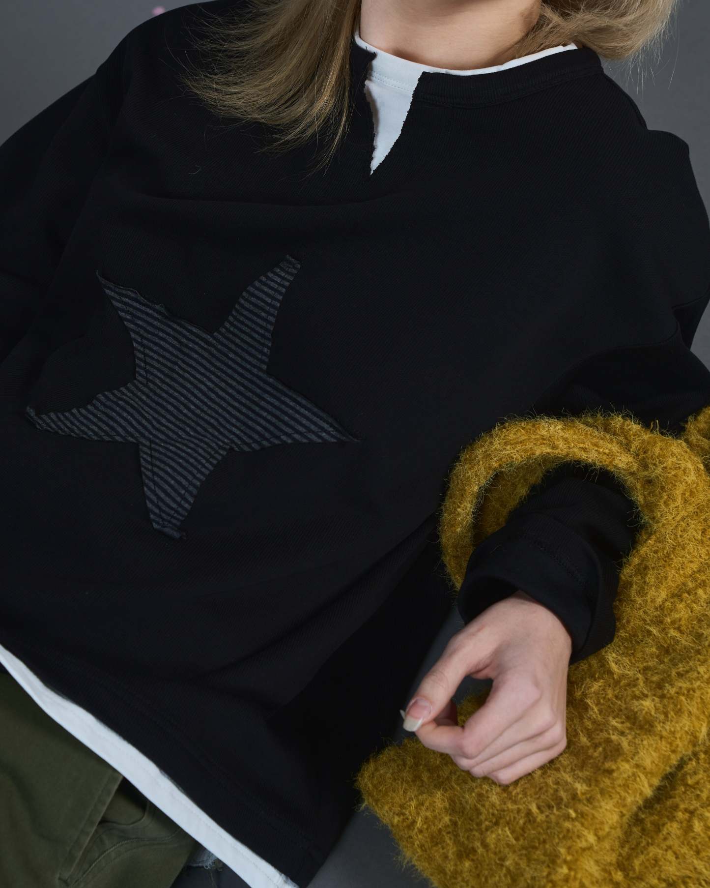 Star Logo Henley Neck T SL0008