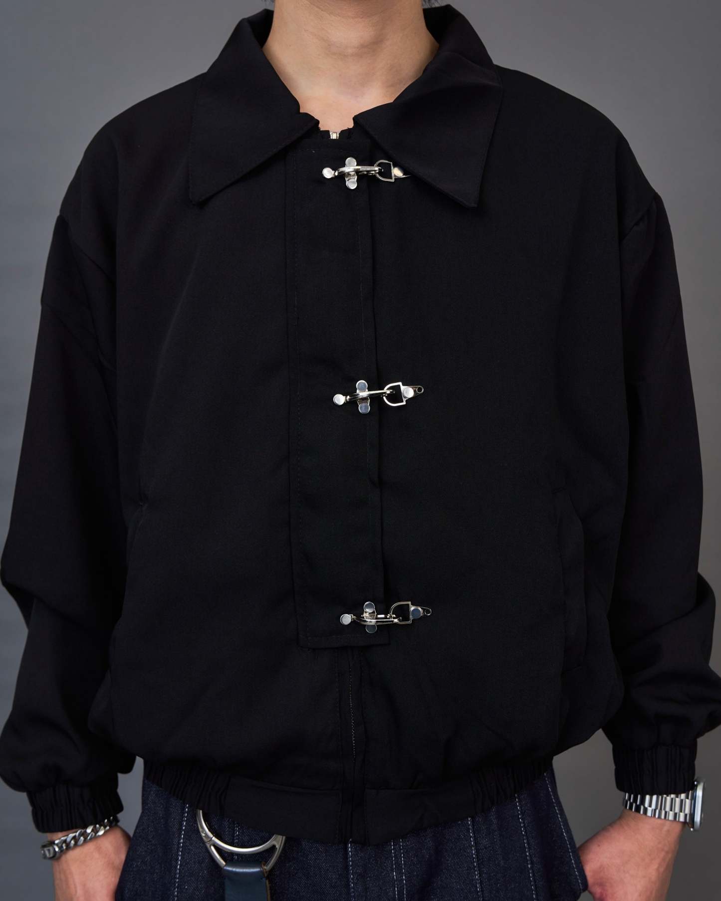 Metal Hook Cropped Blouson SL0060