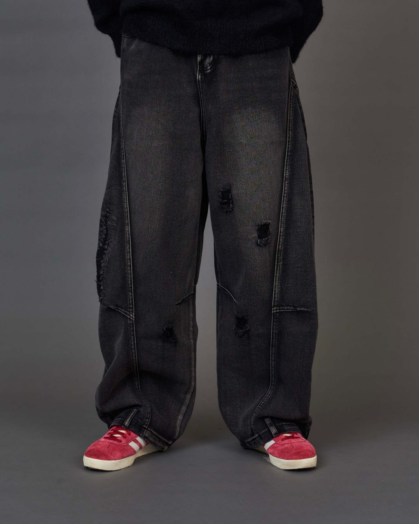 Distressed Black Wide Denim SL0072