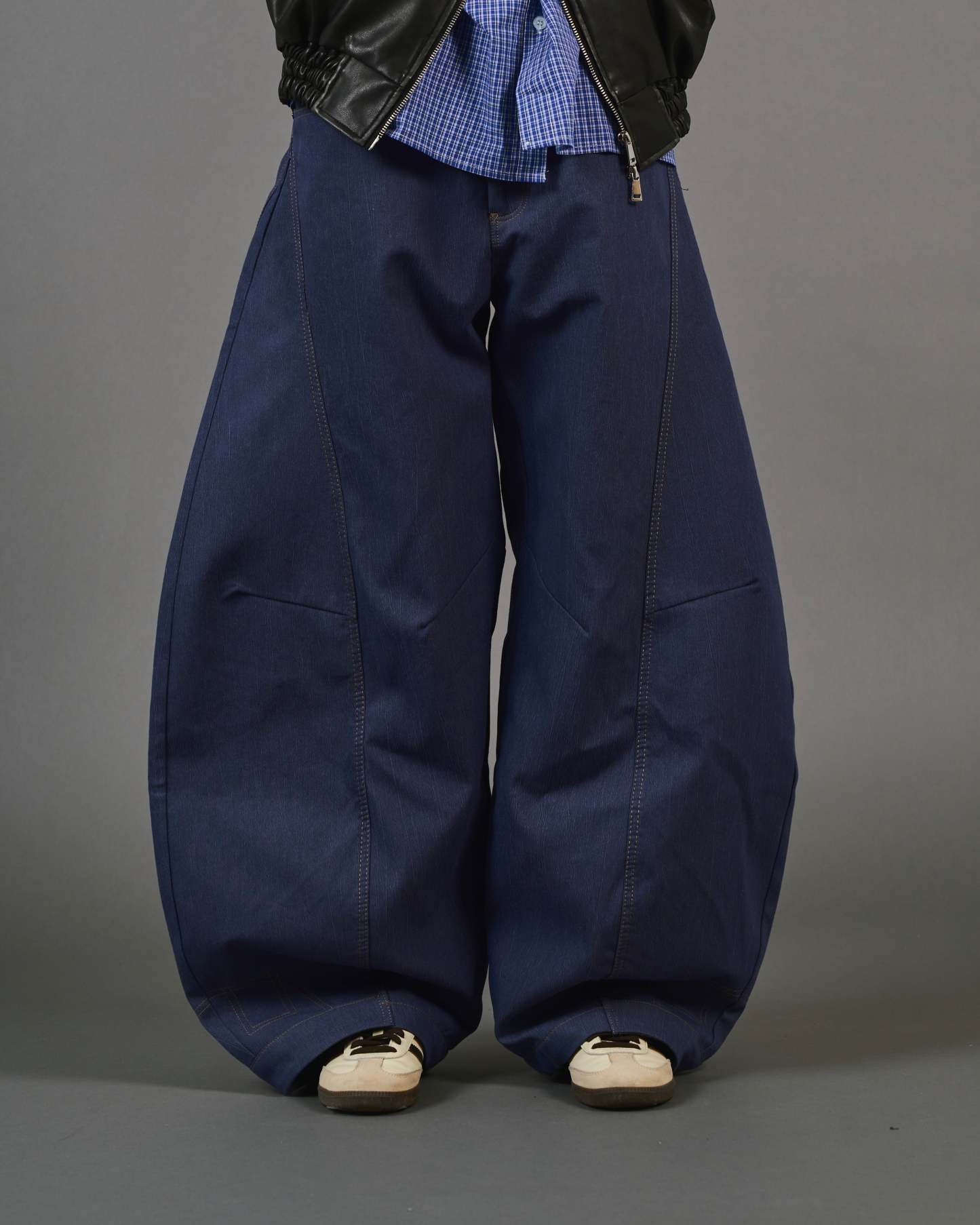 Curve Logo Pants SL0003