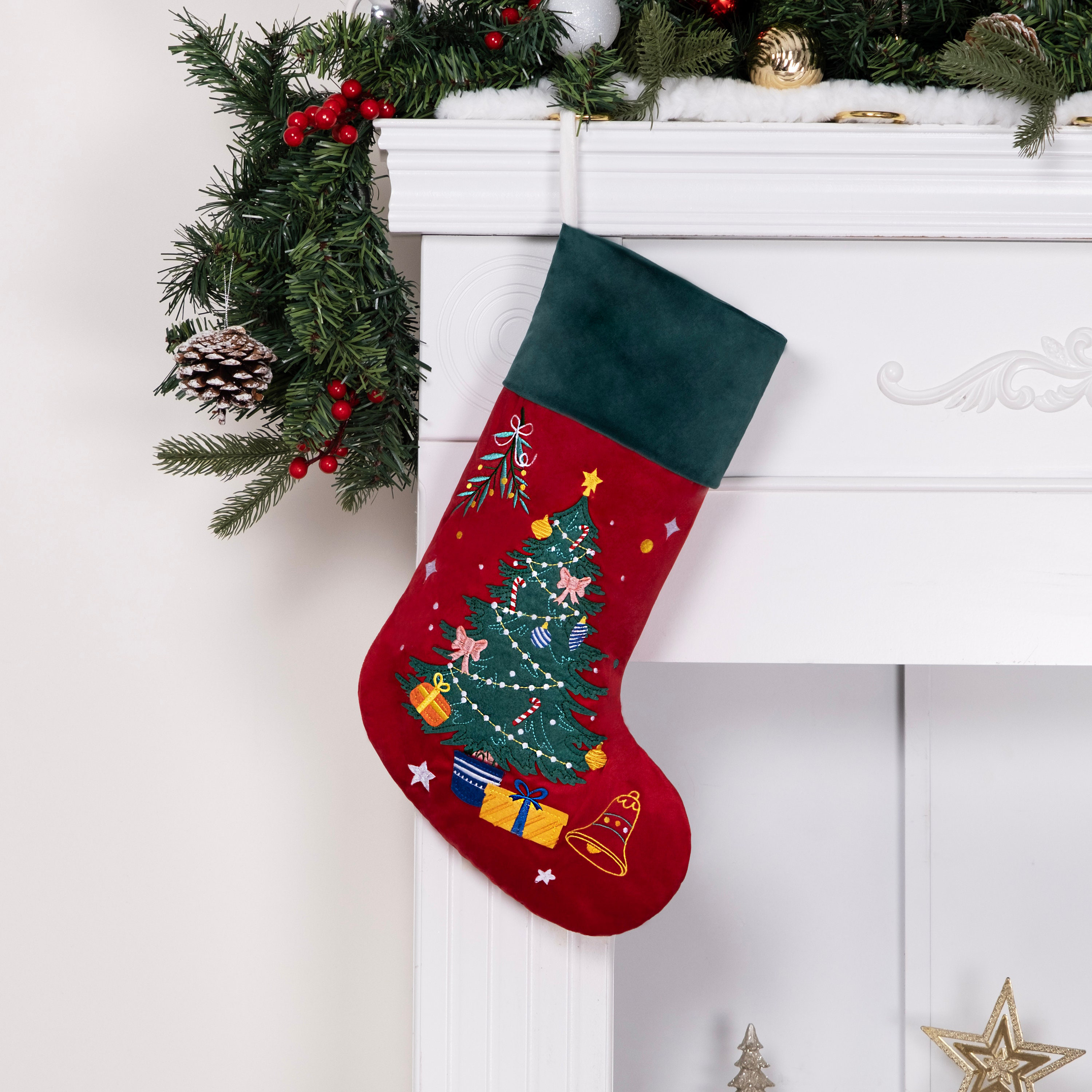 🎅Velvet Embroidered Applique Christmas Stocking