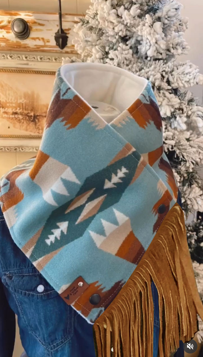 Western-style Fringe Scarf - Aztec Pattern