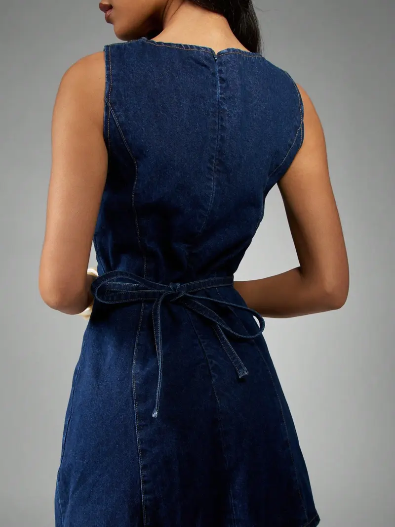 Women's American Retro Sleeveless Short Dark Wash Denim Summer Dress, A-Line Dress, Flattering Fit, Perfect for Daily Commute, Dates, Parties and Vacations, Sleeveless Casual Sundress Women's American Retro Sleeveless Short Dark Wash Denim Summer Dress, A-Line Dress, Flattering Fit, Perfect for Daily Commute, Dates, Parties and Vacations, Sleeveless Casual Sundress