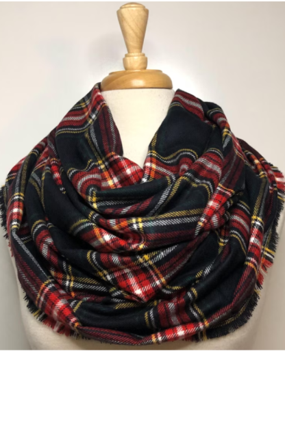 Tartan Plaid Infinity Scarf – Cozy Fall Winter Loop Scarf