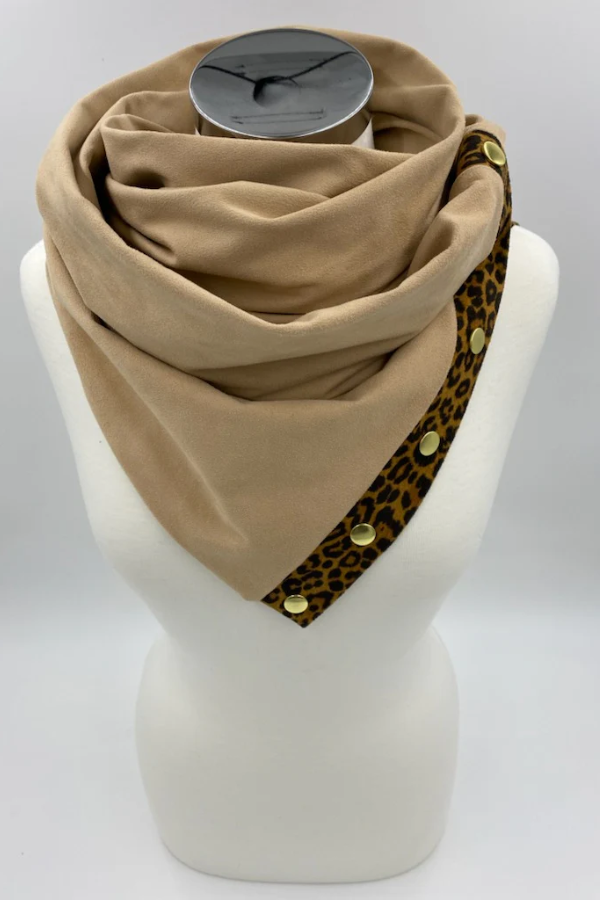 Solid leopard print patchwork scarf
