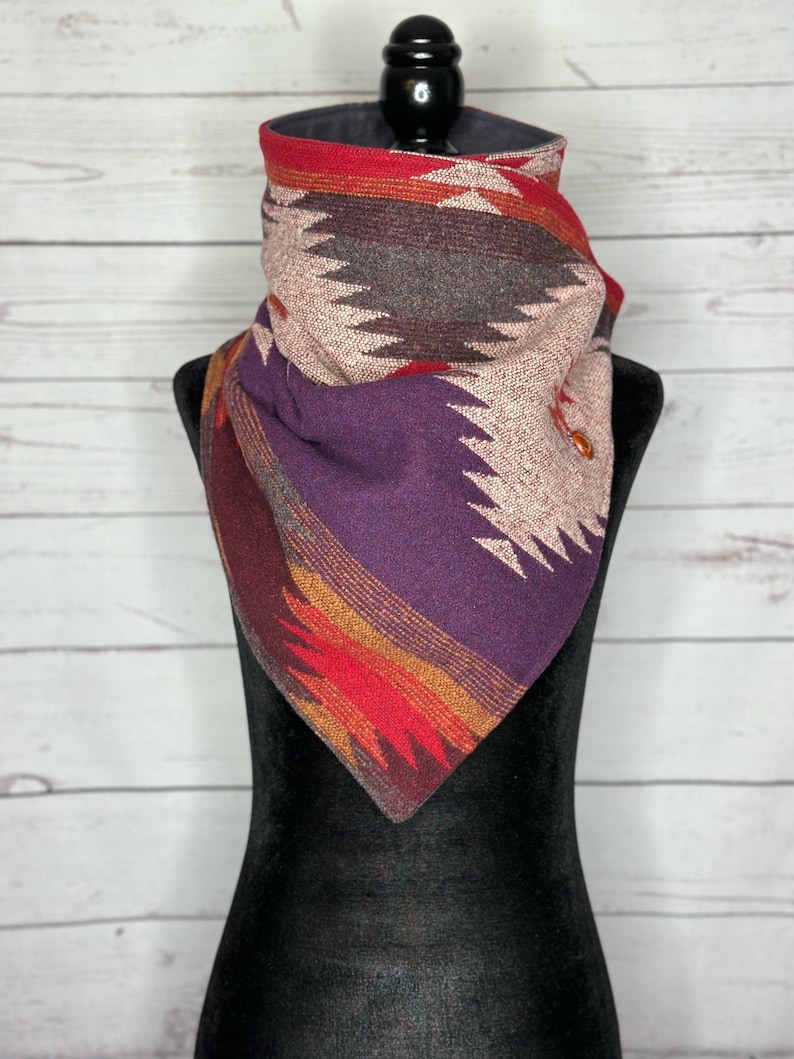 Sangria Western Aztec Warm Neck Hood