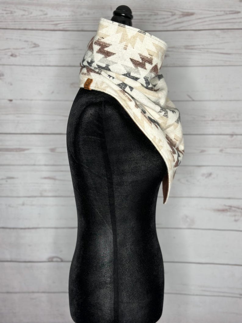 Women's Tulsa Western Aztec Warm Neck Hood