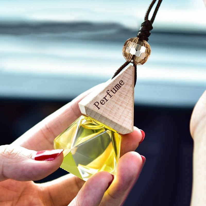 🔥Last Day Promotion - 49% OFF🎁Car Perfume Glass Crystal Decoration Pendant