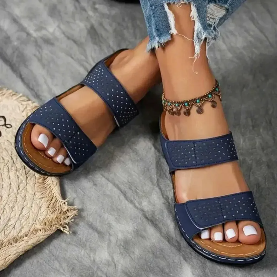 Wedge sandal support structure image