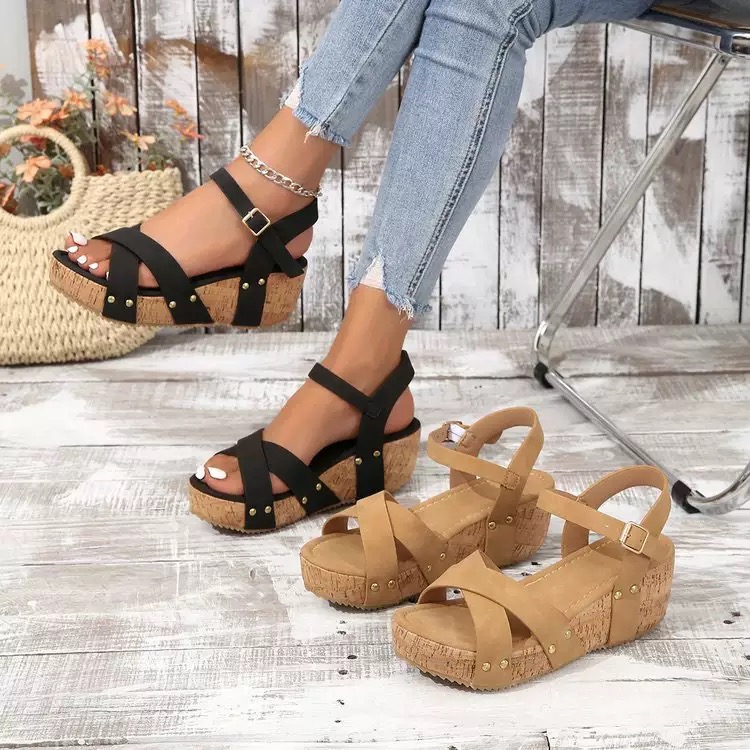 😍Last Day 70% OFF😍-Women's Retro Leather Buckle Wedge Heel Sandals