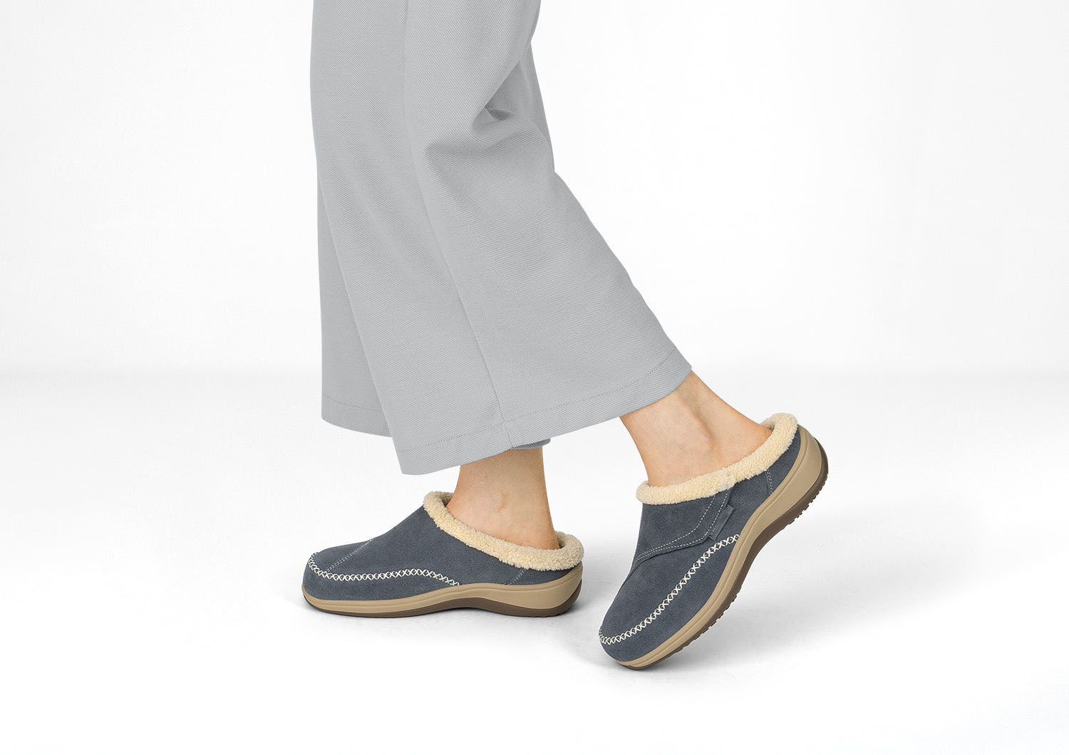 Women's Faux Fur-Lined Slippers in Bordeaux