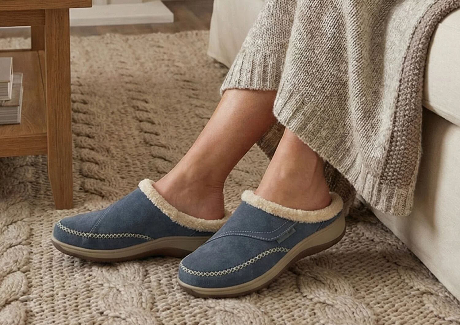 Women's Faux Fur-Lined Slippers in Bordeaux