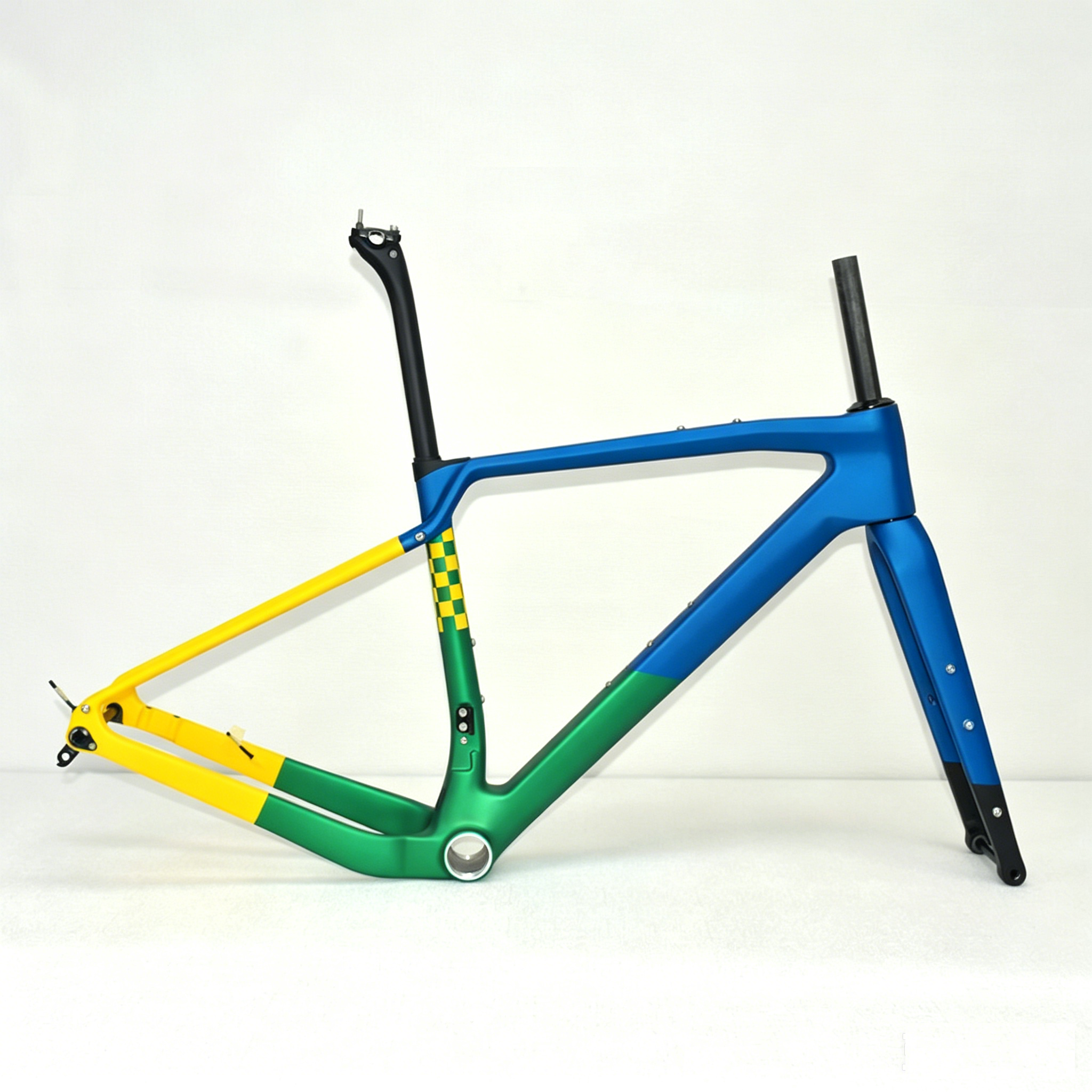 DC025  CECCOTTI GRAVEL TORAY CARBON BICYCLE FRAMESET DISC 142*12 47mm Tire