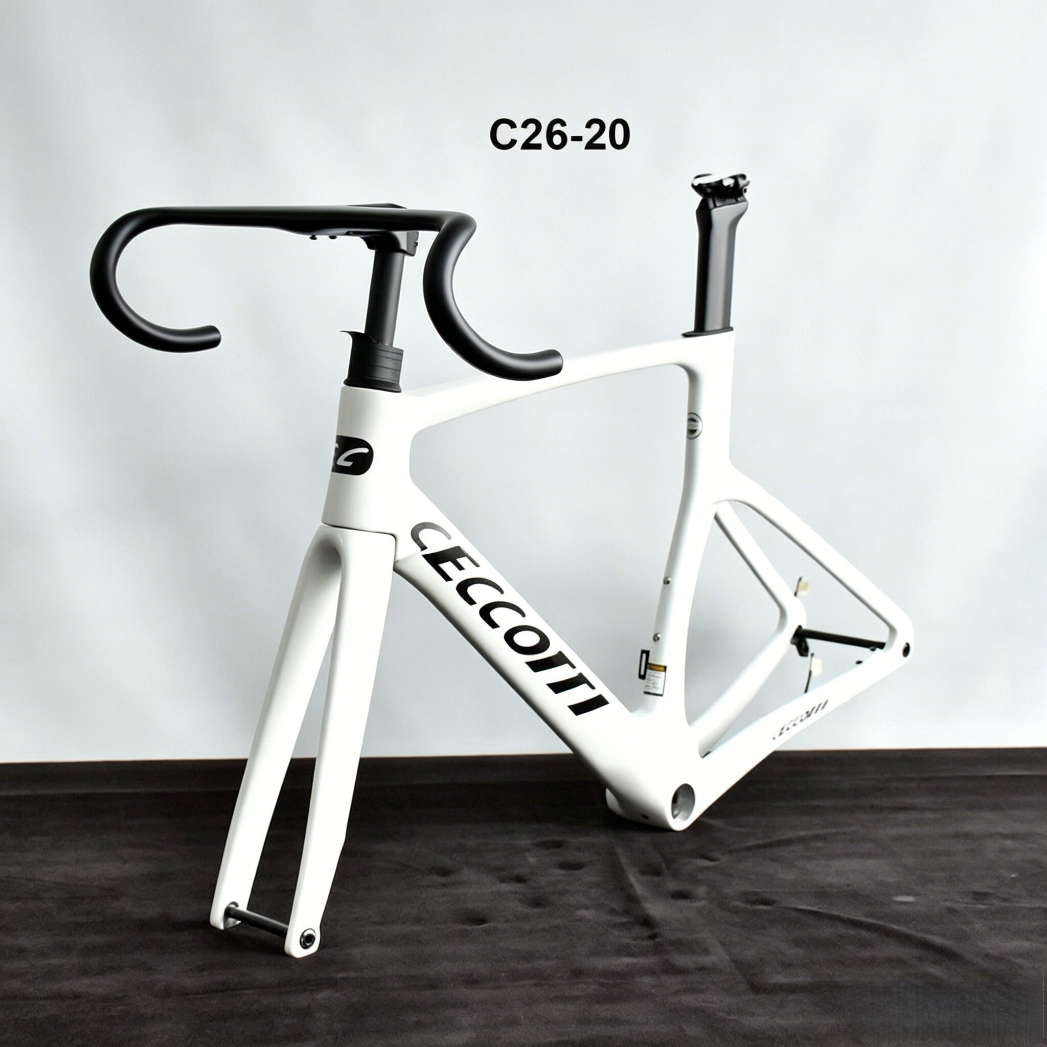 DC026 CECCOTTI DISC 142*12 CARBON ROAD FRAMESET FULL INNER CABLE 