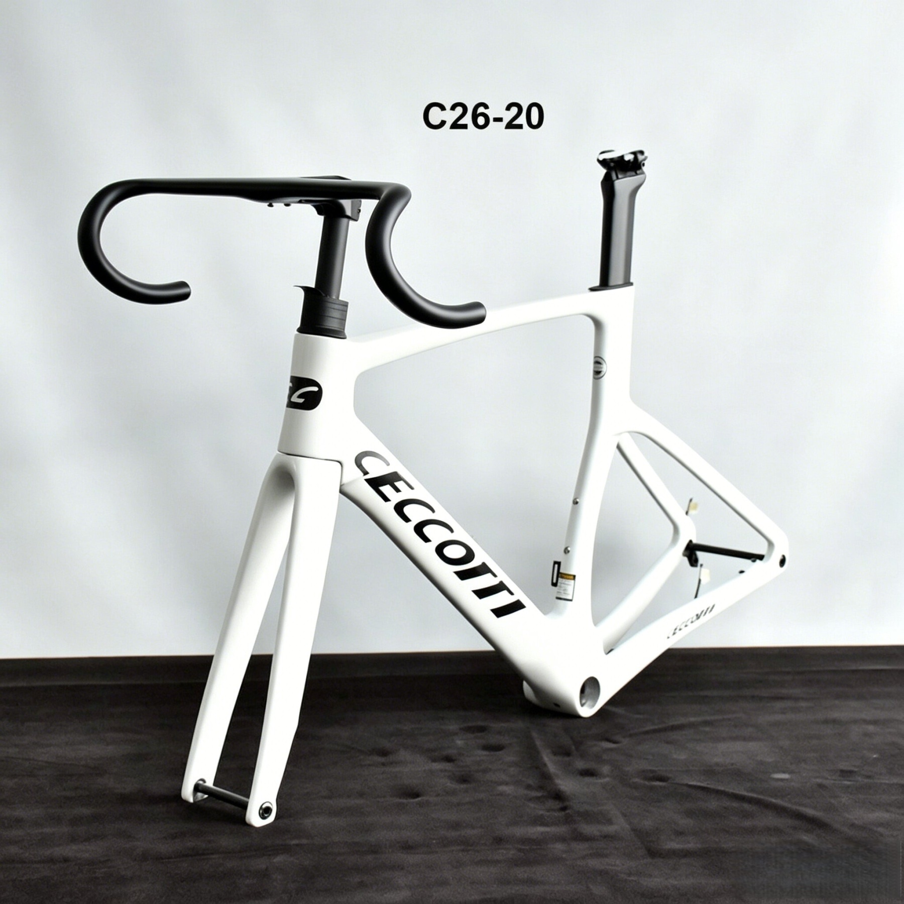 DC026 CECCOTTI DISC 142*12 CARBON ROAD FRAMESET FULL INNER CABLE 