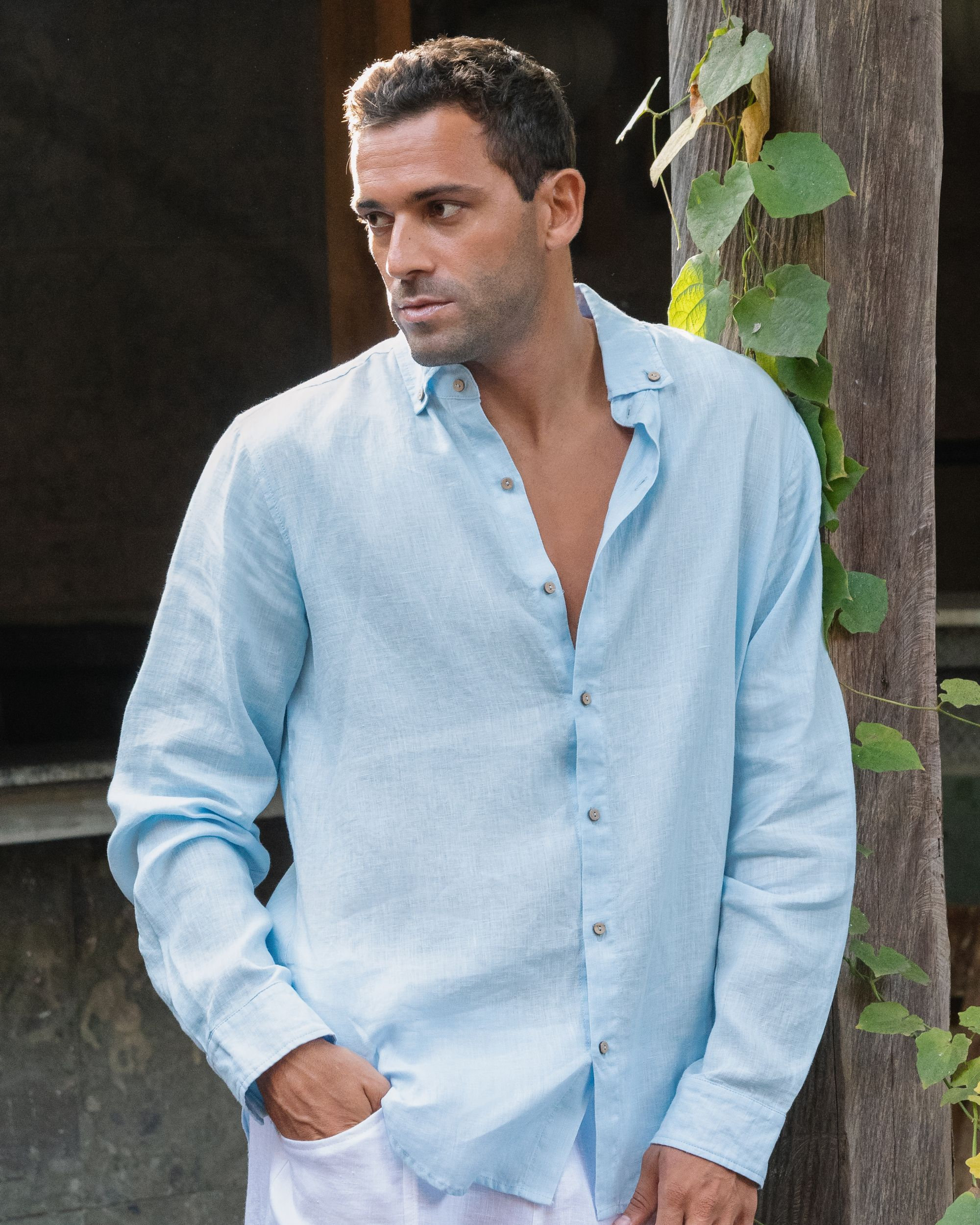 Men's Long Sleeve Lightweight Relaxed Fit Button-Down Breathable Linen Shirt